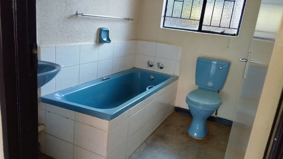 To Let 2 Bedroom Property for Rent in Tlhabane West North West